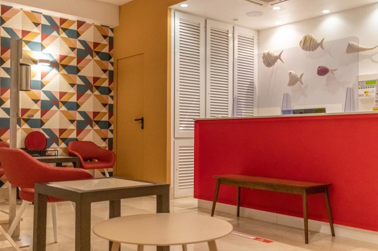 Aparthotel Boutique Poniente Playa San Antonio  Buitenkant foto