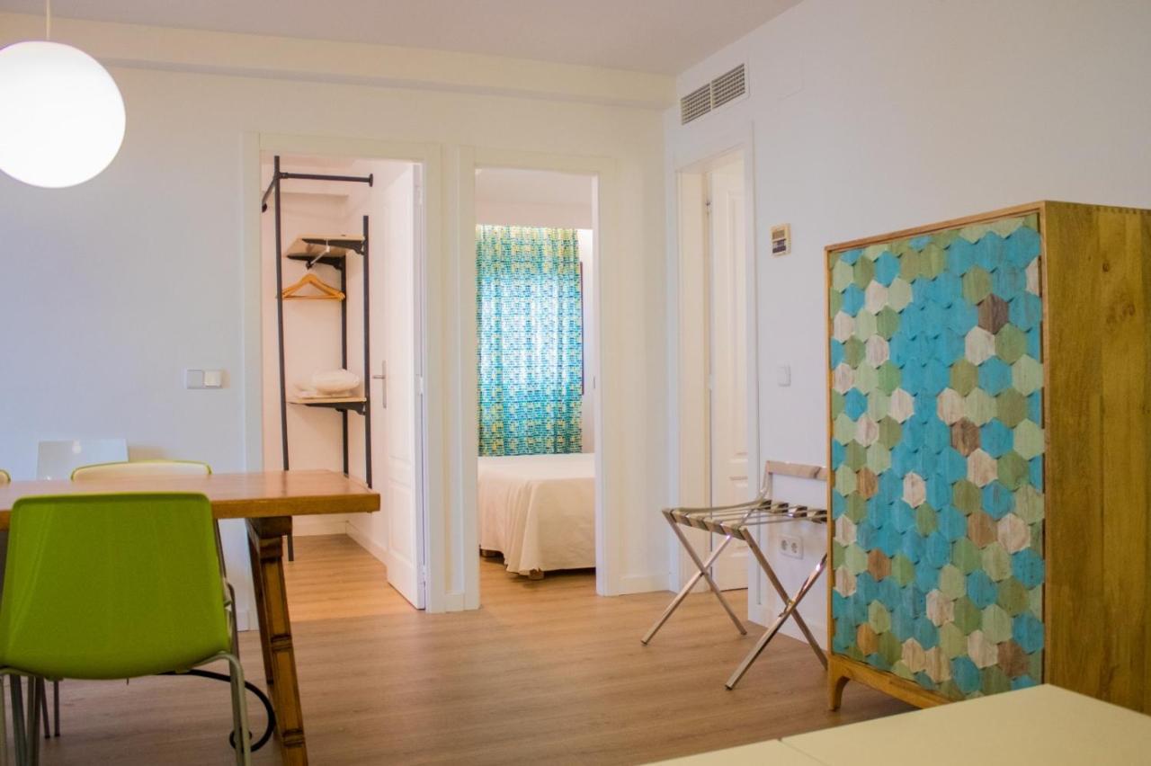 Aparthotel Boutique Poniente Playa San Antonio  Buitenkant foto