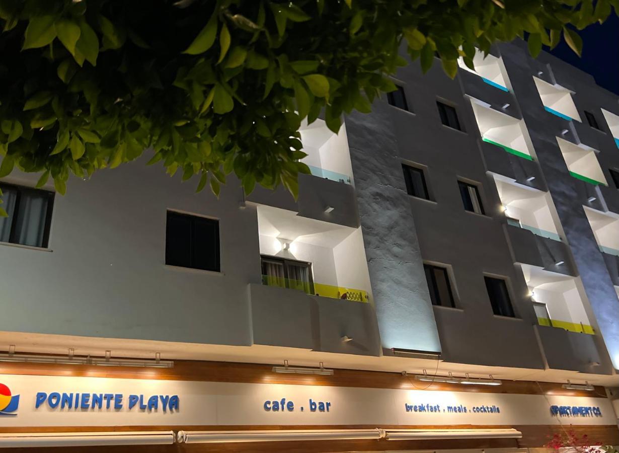 Aparthotel Boutique Poniente Playa San Antonio  Buitenkant foto
