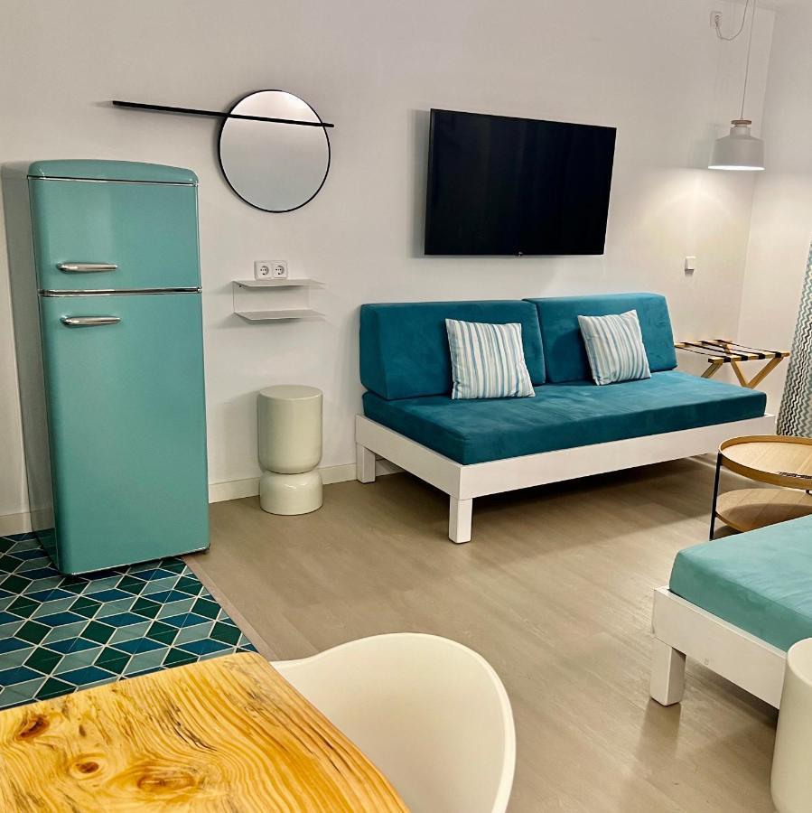 Aparthotel Boutique Poniente Playa San Antonio  Buitenkant foto